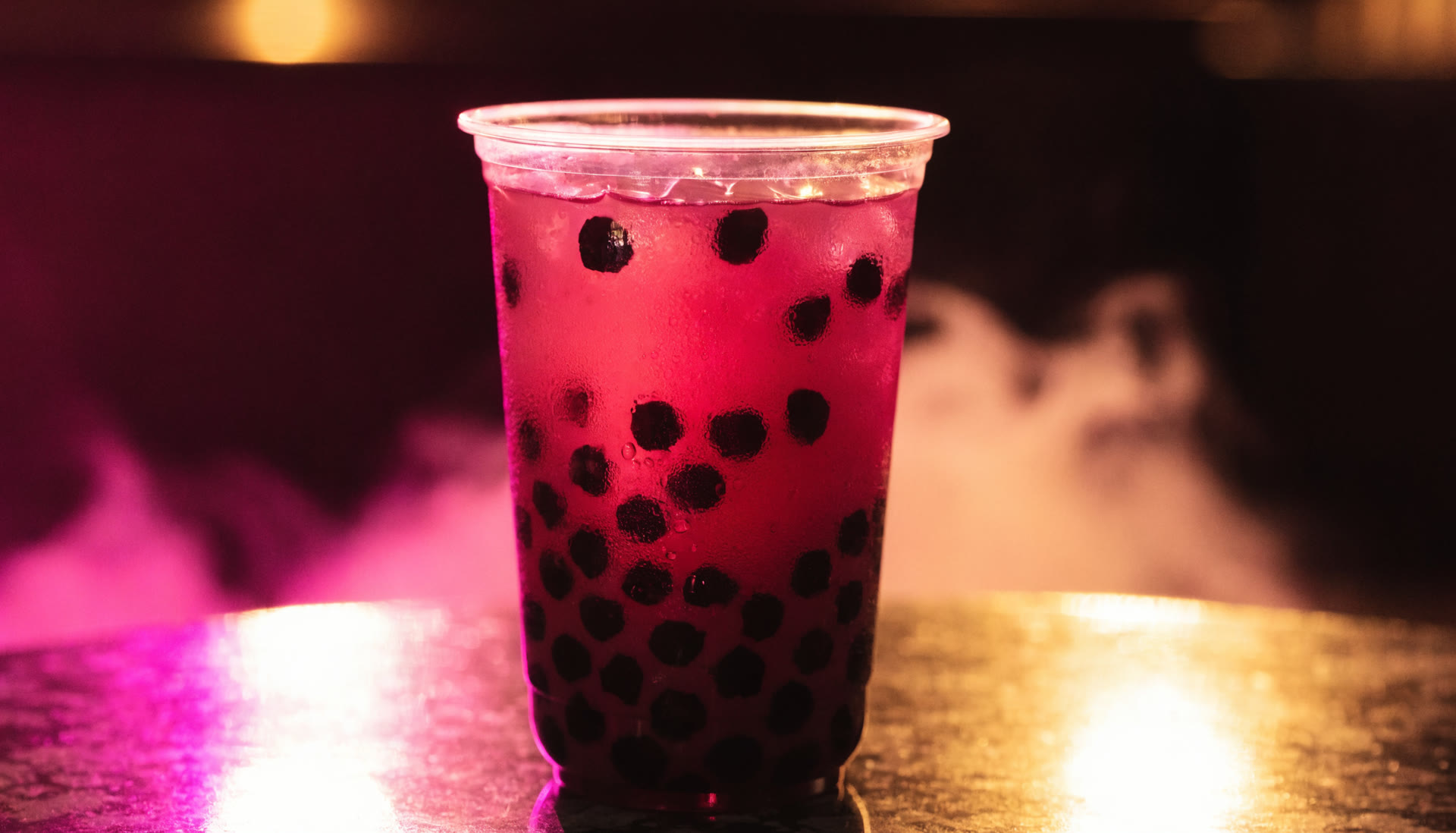 Ягодный bubble tea с жемчужинами тапиоки